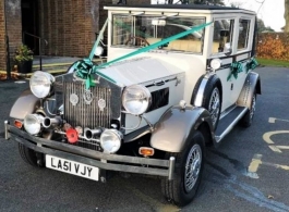 White vintage car for weddings in Rotherham